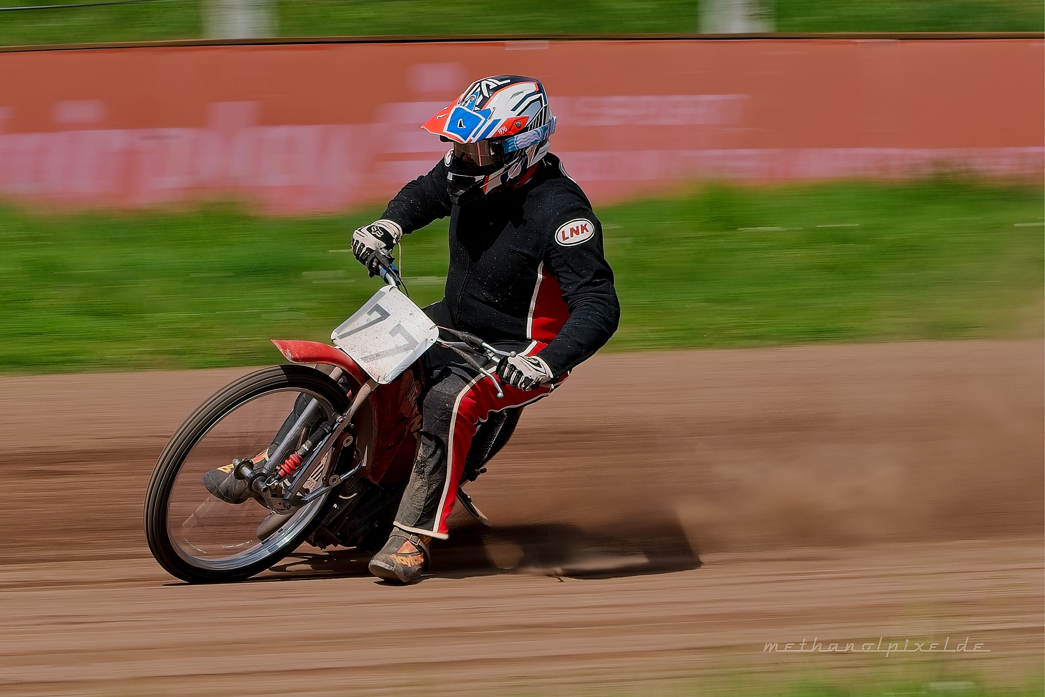 ILCE 7M4   A7405052 2048